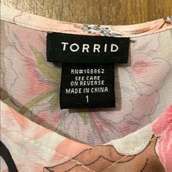 Torrid Floral Cold Shoulder Top - Picture 6 of 6